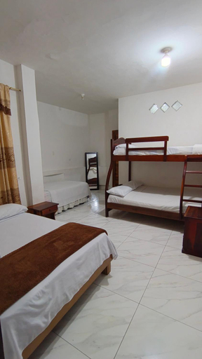 2, Hostal Fragata Puerto Lopez, Puerto López