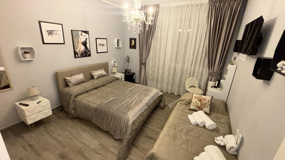 Room 2, Vanila Dream's House, Palermo