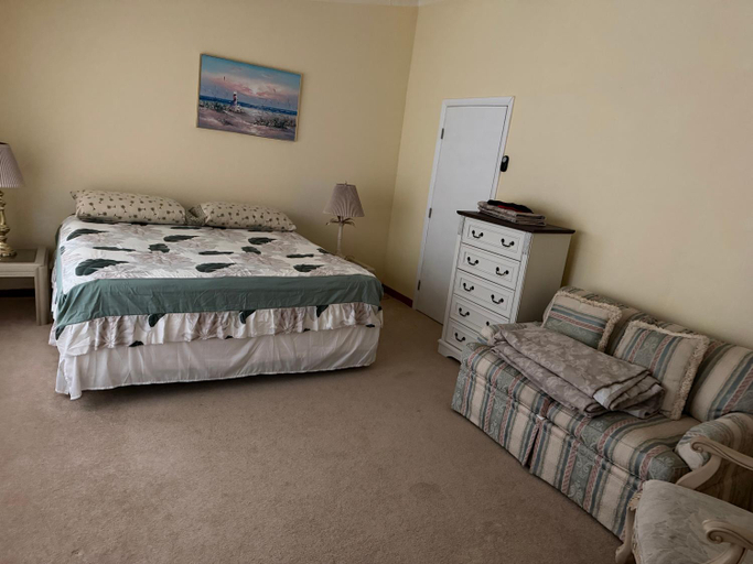 Bedroom 2, PHClub, Charlotte