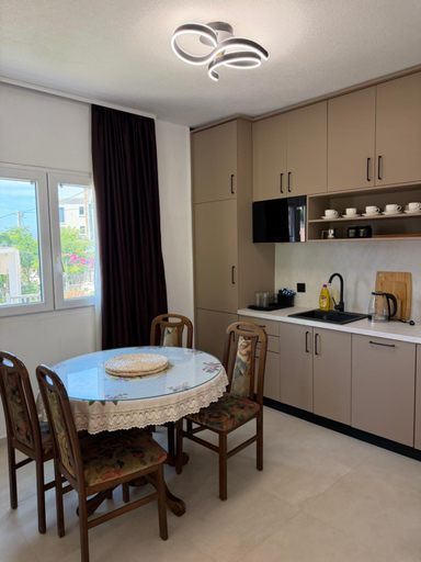 Others 3, President Holiday home