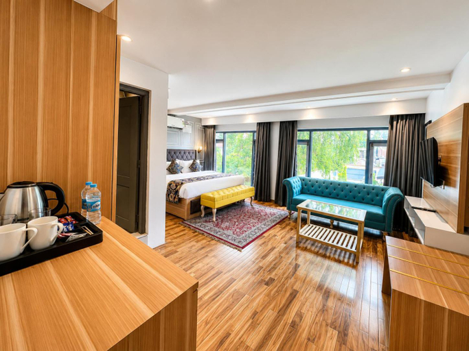 Bedroom 4, De Elaaf The Luxury Stay, Srinagar