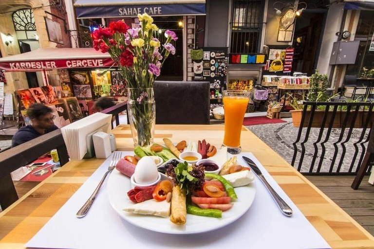 Food & Drinks 5, Kuzen Otel, Kadıköy