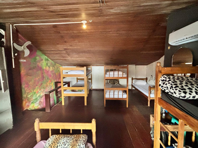 Others 3, Casa Lee Hostel, Parati