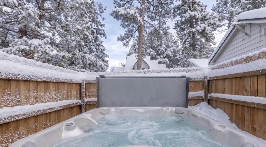 Sport & Beauty 4, Spearfish Cottages, Lawrence