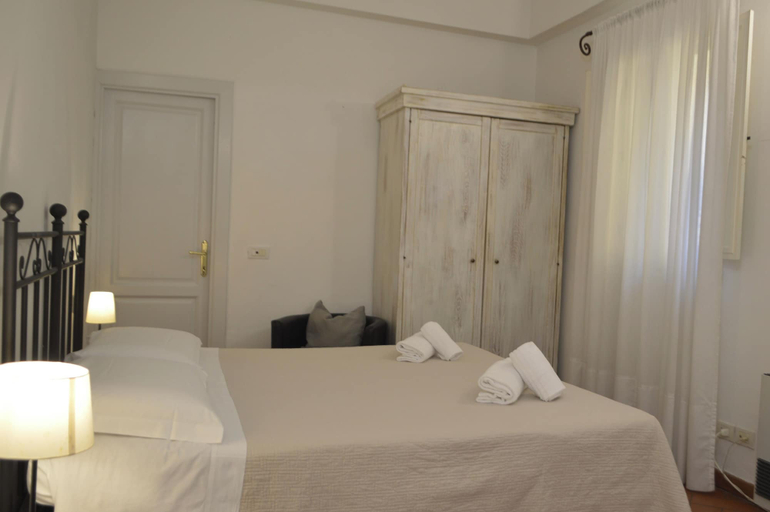 Bedroom 2, cosy house, Florence