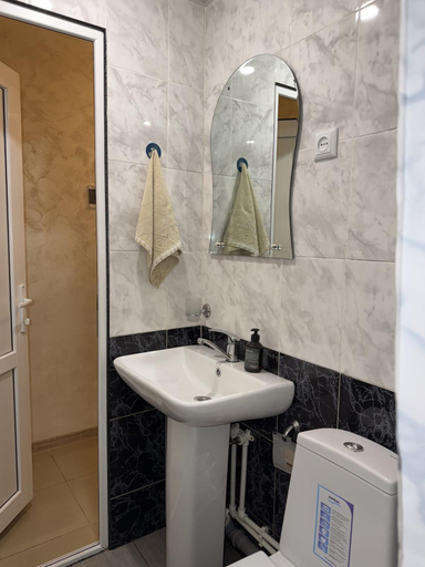 Bathroom 3, Aregak B&B and Tours