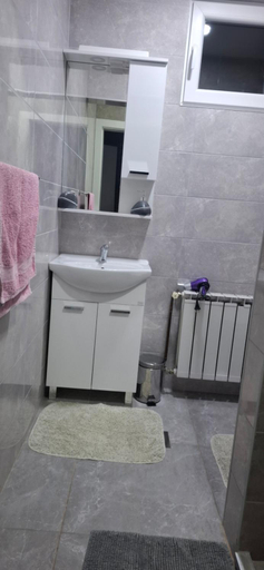 Bathroom 3, Uspinjaca, Sarajevo