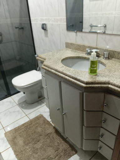 Bathroom 2, Aero Hostel, Londrina