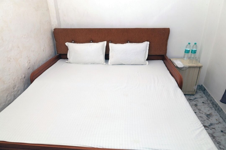 Room 3, Raj Mahal Palace, Sitapur
