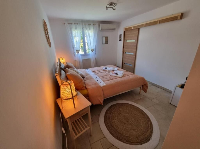 Bedroom 4, Mas de la Cigaline  Var, Var