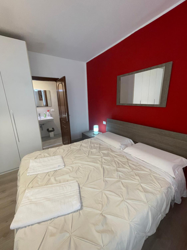 Bedroom 2, Venice fabulous Canal view apartment, Venezia