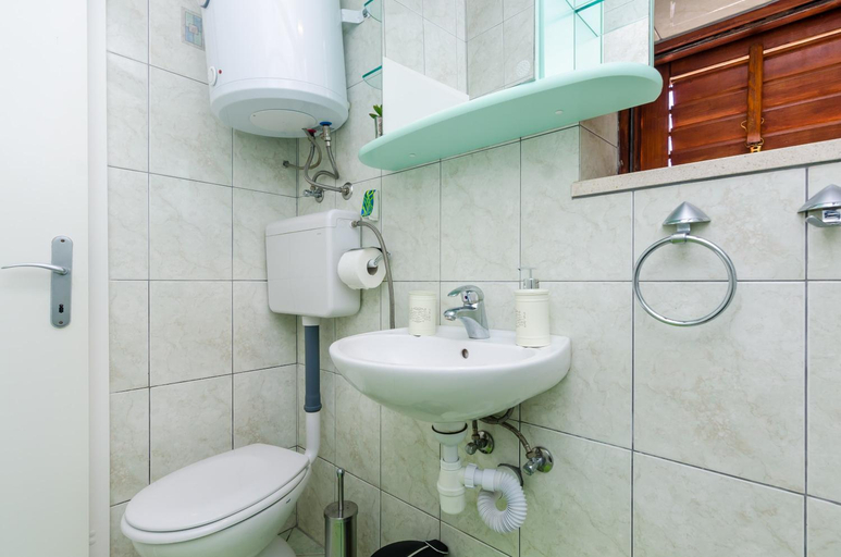 Bathroom 3, Apartments Melany, Dubrovačko Primorje