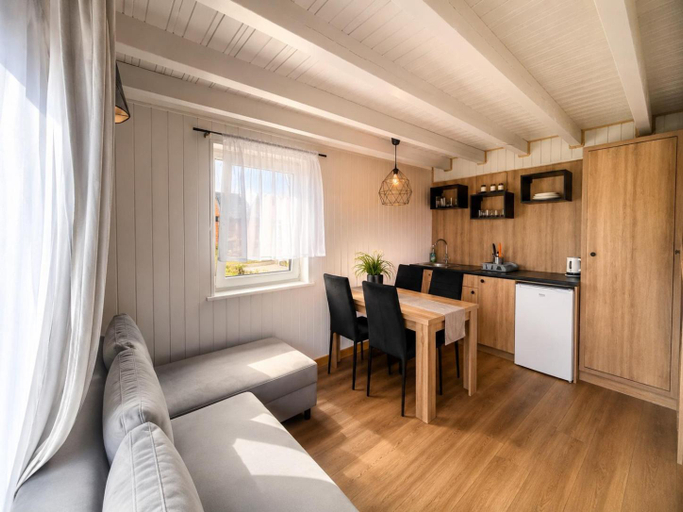 Others 4, Resort Eden Premium Sauna, jacuzzi, Puck