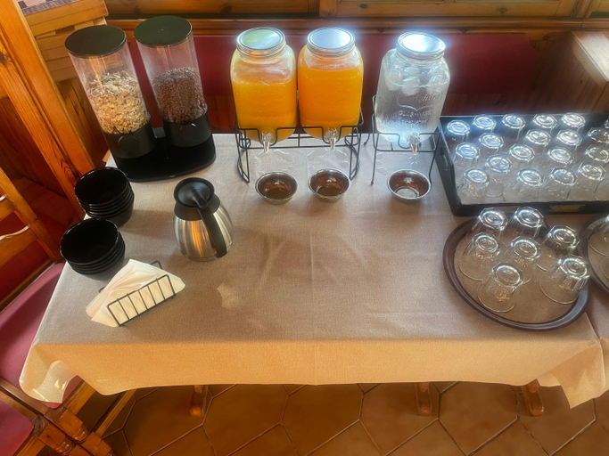 Food & Drinks 5, IRIDA Rooms 'n' Pool, Central Macedonia