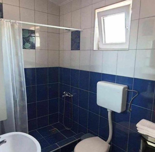 Bathroom, Apartments Masa