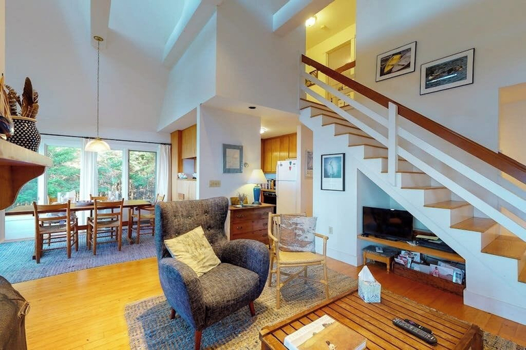 Living area, Dog-friendly, Waterfront Home on St. George River With Shore Access, Great Views, Knox