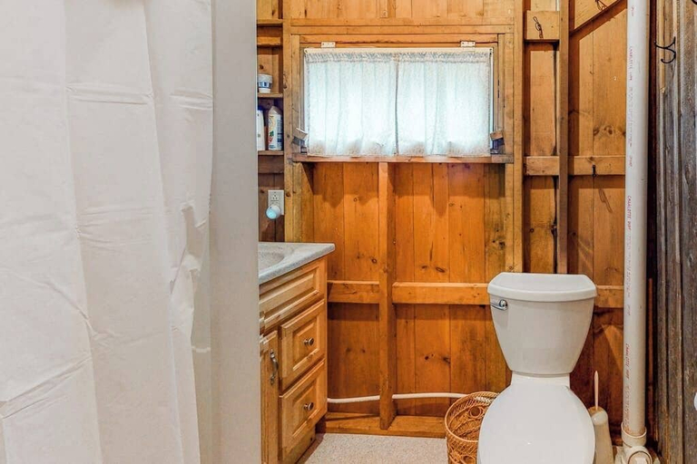 Bathroom 4, Dog-friendly Oceanfront Cottage With Views, Knox