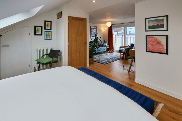 Room 5, Host Stay - Yellow House, Brighton and Hove