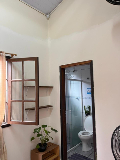 Bathroom, Aura Hostel, Ubatuba