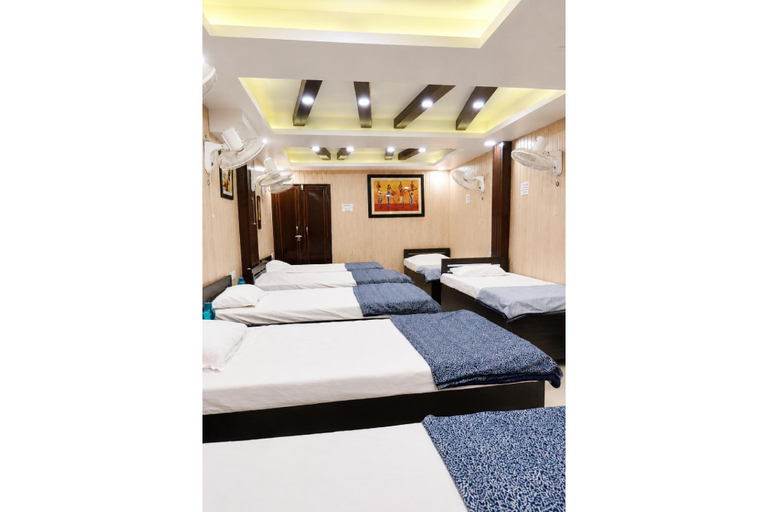 Bedroom 2, Goroomgo Comfort Hostel Charbagh Lucknow, Lucknow