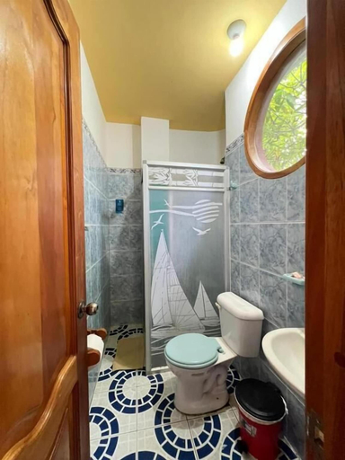 Bathroom 5, Hostal Brisas Del Mar, Isabela