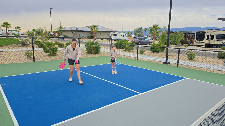 Exterior 3, Coachella Lakes RV Resort, Riverside