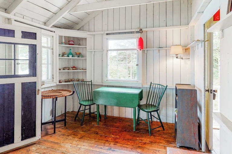 Room 2, Dog-friendly Oceanfront Cottage With Views, Knox