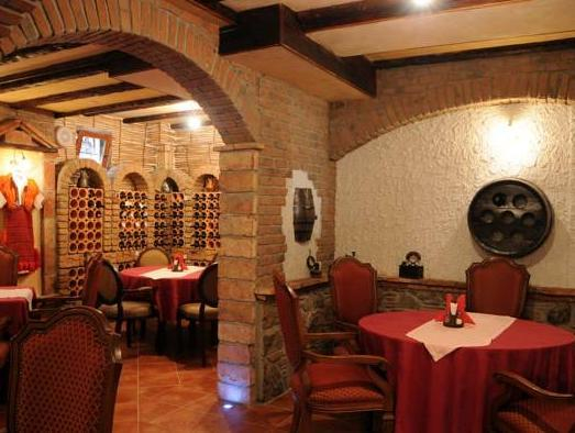 Restaurant 2, Hotel Millenium