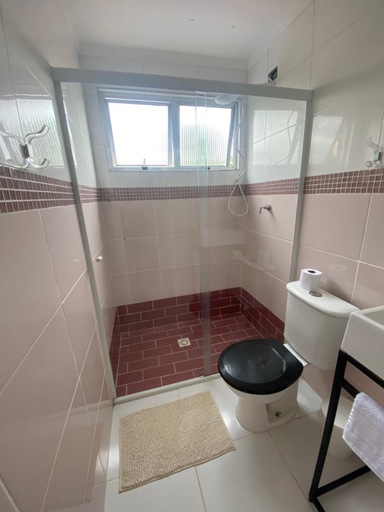 Bathroom 2, Refugio das Ondas I Suites perto da praia com conforto e self check-in, Bertioga