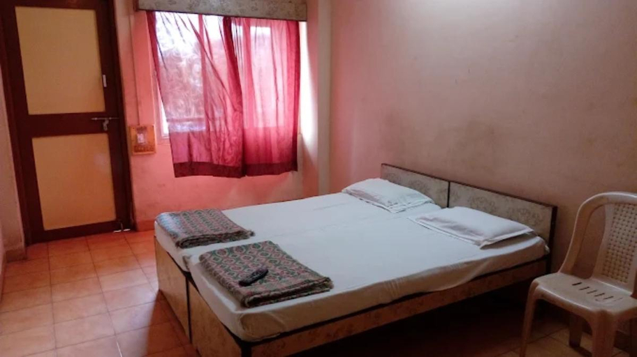 Bedroom 2, Shraddha Lodge, Ratnagiri