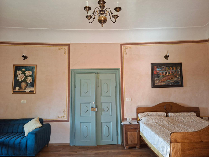 Bedroom 2, Grad Tustanj, Moravce