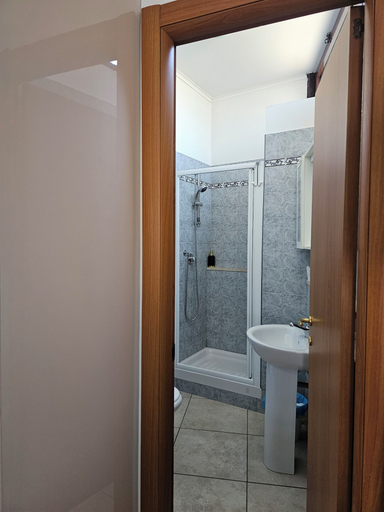 Bathroom 4, VERDONI DI GABRIELA, Roma