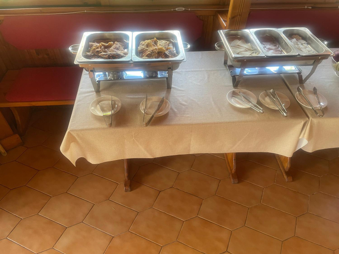 Food & Drinks 2, IRIDA Rooms 'n' Pool, Central Macedonia