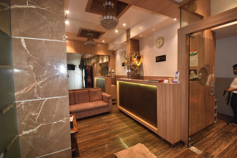 Others 5, Hotel Royal Oak, Thane