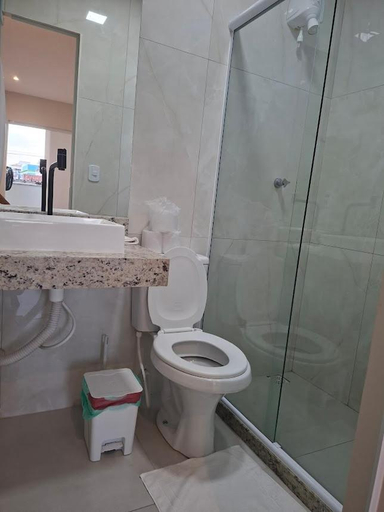 Bathroom 2, Pousada Suites Phison, Cabo Frio