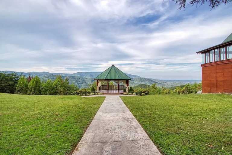 Property grounds 3, Z - Timber Wolf Unit 2, Sevier
