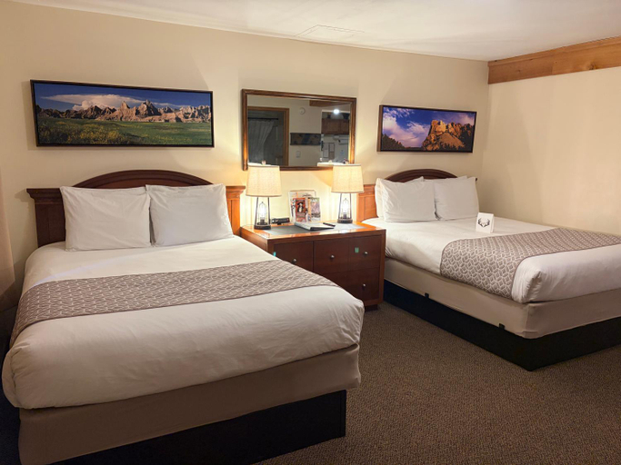 Bedroom 2, Whitetail Creek Resort, Lawrence