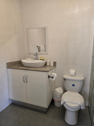 Bathroom, Hotel Gerald, Balboa