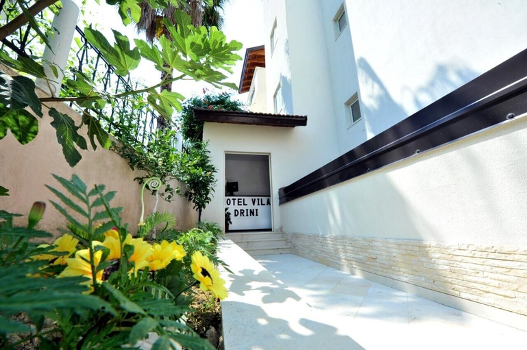 Exterior & Views 2, Boutique Hotel Vila Drini, Kavajës