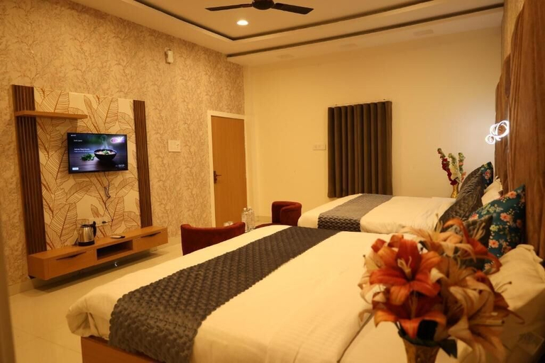 Room 4, Aakruti resorts, Mathura