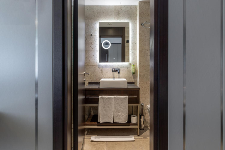 Bathroom 3, Emery Hotel, Priština