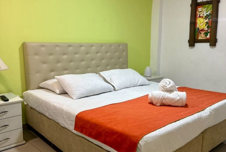 Room 4, Aramat West, Armenia