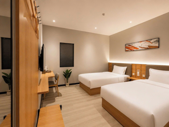 Room 5, Sevendays Hotel, Đức Hòa