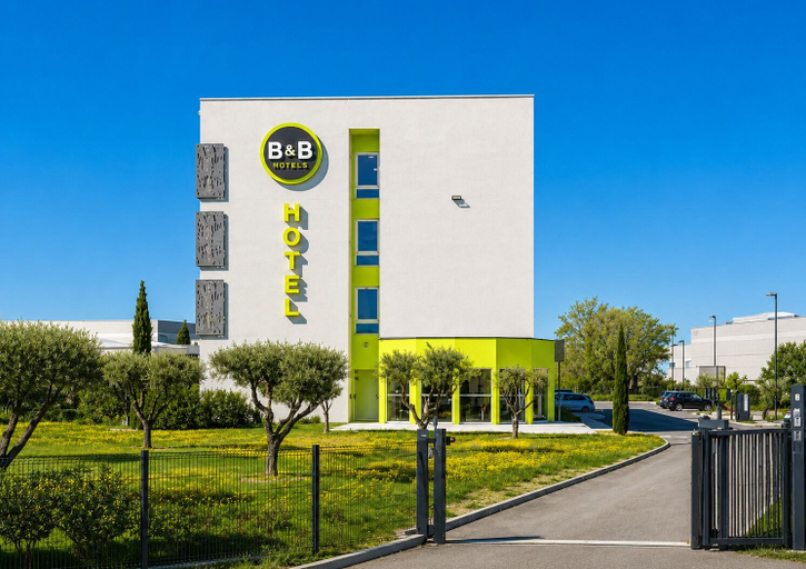 Exterior & Views 2, B&B HOTEL Saint-Martin-de-Crau Alpilles Camargue, Bouches-du-Rhône