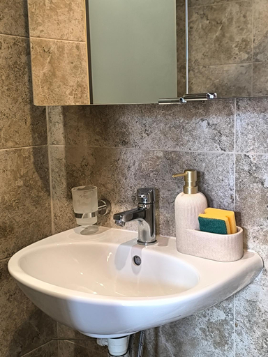 Bathroom 3, Tsarevets Residence, Veliko Tarnovo
