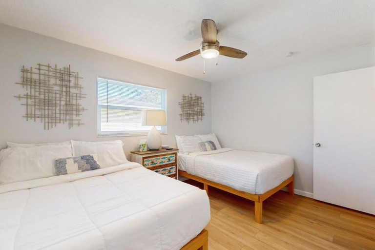 Bedroom 2, Alta Vista Respite, Sarasota