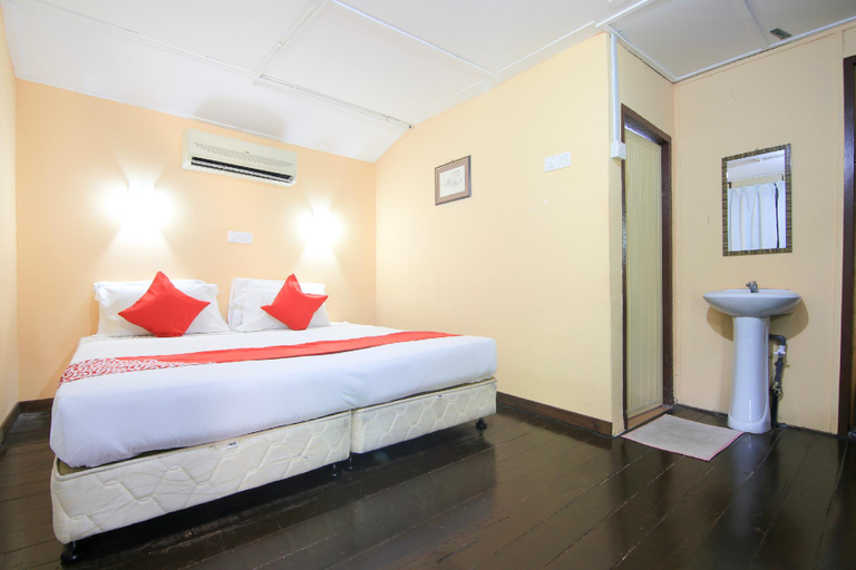 Bedroom 3, Hotel O Ombak Inn Chalet, Manjung