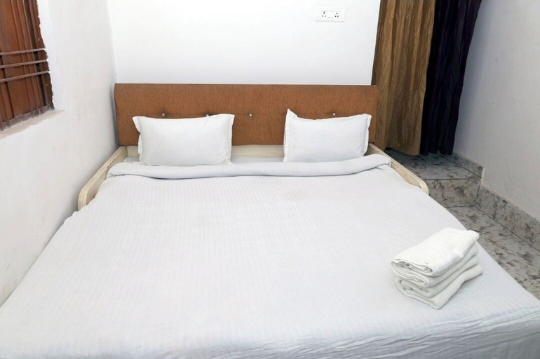 Room 5, Raj Mahal Palace, Sitapur