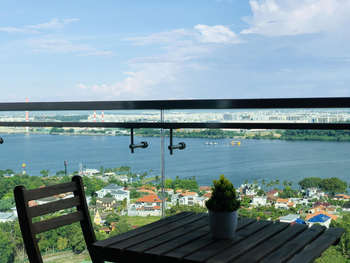 Food & Drinks 5, Paragon Suite By Antlerzone, Johor Bahru