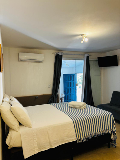 Bedroom 2, Apartamentos Charmosos na Avenida Principal de Buzios, Armação dos Búzios